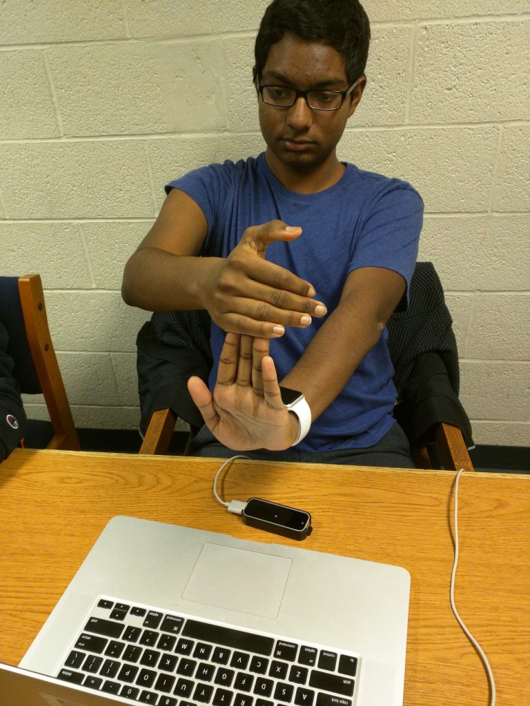 Motrack hand movement demonstration