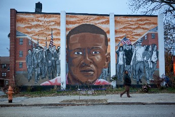 A mural memorializing Freddie Gray