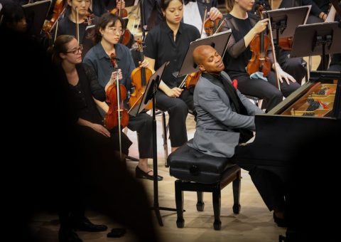 Concert photo by Steven Simpson